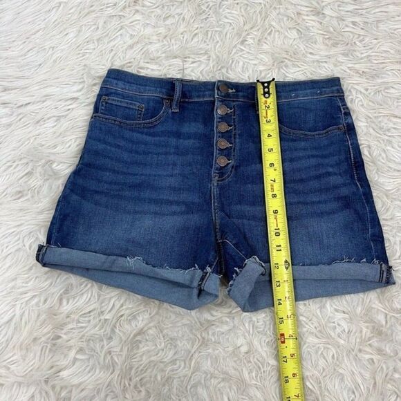 Calvin Klein Jeans Women's Repreve High Rise Buttonfly Jean Short Cotton Size 30 - Picture 4 of 11